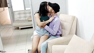 Latina with a big ass is fucked by the horny liam's cock - Porn in Spanish