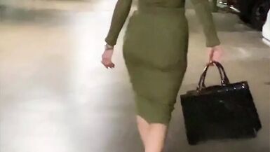 Marcher à découvert en public