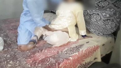 Hot pregnant Desi Aunty having sex with her house worker, and the worker enjoyed fucking the Indian Aunty - 4 image