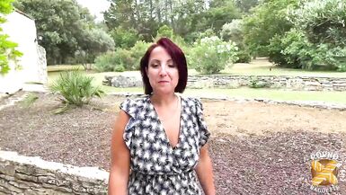 Vanessa, milf with big tits is fond of dicks