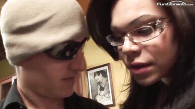 la pute était un trans et ma dépucelé par voie anale - 4 image