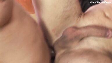 la pute était un trans et ma dépucelé par voie anale - 7 image