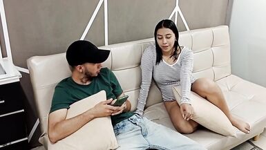 俺の女友達のムラムラした義姉が、彼女のアソコを犯すために俺を誘惑する - スペイン語のAV - 2 image