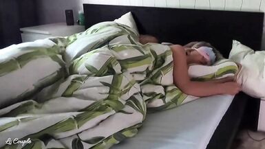 Amateur couple morning sex where husband is waking up his wife with fingers and dick LOUD MOANING - 2 image