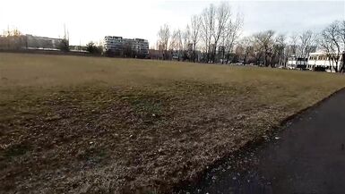 She pee through pants and flashing in a public park - 10 image