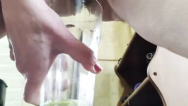 Amateur mature woman with big pussy lips pees in glass - 12 image