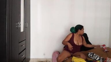 While my stepsister collaborates doing the cleaning at home I get to seduce her to put my cock in her tight pussy - 5 image