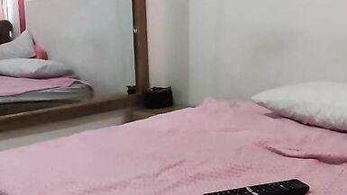SEXO NÃO PLANEADO COM O MEU ENTEADO PEQUENO QUANDO O CORNO DO MEU MARIDO ESTÁ ATRASADO - 10 image
