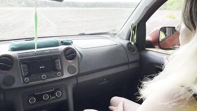 car breakdown! That's what you call help, cum all over my cunt, you bum? Assy real! - 5 image