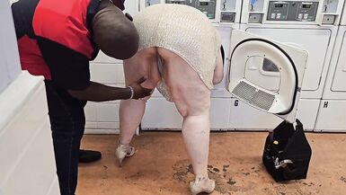 The service technician arrived to repair the laundry machines, but he thought servicing me was a better idea - 10 image