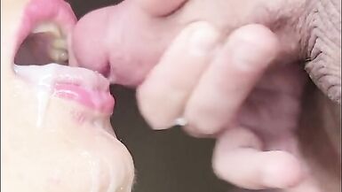 JAIME SUCER LA BITE ET SE FAIRE REMPLIR, Meilleure Fellation avec un énorme Cumshot dans la bouche. - 15 image