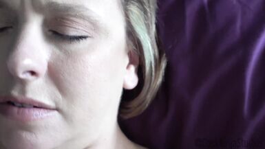 Avant-première de la réunion des belles-mères et des fils - Brianna Beach