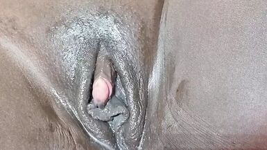 Eine Mutter allein zu Hause und Honig - 1 image