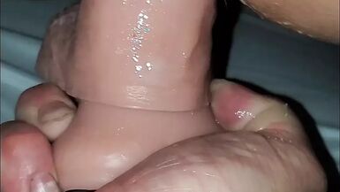 Fantasmer sur le fait dêtre baisé par un autre homme pendant que mon mari regarde.