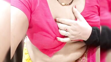 Hot Indian Girl Showing Boobs Capture By Hubby - 10 image