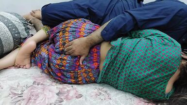 Lit partagé avec ma propre belle-fille Essai anal pour la première fois