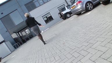 Nefis MILF, Kıçı Dick Tarafından Yok Edilirken Derin Boğazlanır - 2 image