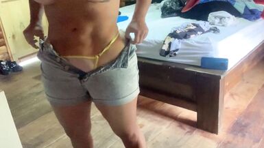 Mein Cousin zieht sich an (Amateurkamera) - 4 image