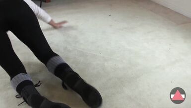 Seksi Tayt Gerin ve Botlarını Çıkarın - 9 image