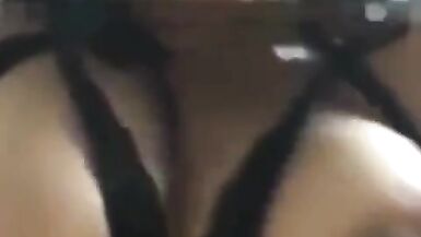 Mi madura acepta una videollamada conmigo y me dice que es sólo por diversión - 12 image