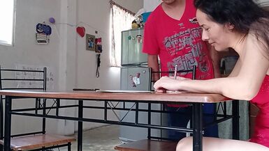 Stepdad interrupts my work, old pervert makes me suck dick, don't squirt your cum in my mouth! - 1 image
