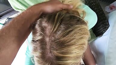 Koca ile tatilimi seviyorum! 52 yaşındaki ateşli kadın kocasına dışarıda oral seks yapıyor ve sonra sert bir şekilde becerilmek için içeri giriyor. - 2 image