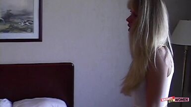 Hypnotizing the Blonde MILF Bombshell and Making Love to Her Is a Very Good Idea - 6 image