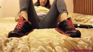 Getting off in my worn out pantyhose thinking of you