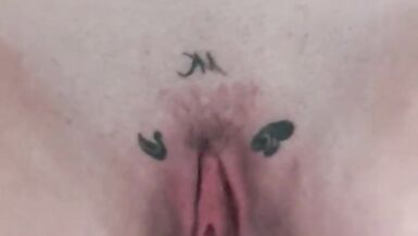 streching labia for my new fan Quittype