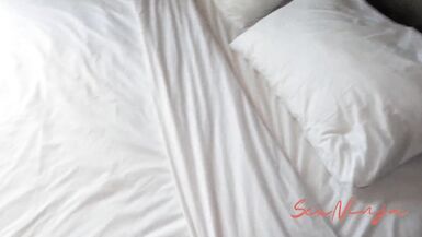 Condividere il letto con la matrigna in hotel - 2 image