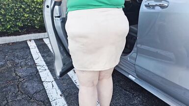 Jamdown26 - Stranger approached me in parking lot and started eating my pussy after I fell for his made-up story (hijab Milf) - 2 image