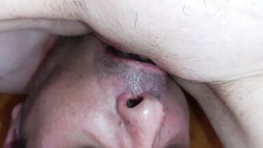 Like to piss over him. Facesitting - 6 image