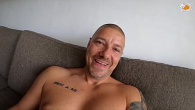Those birthday gifts makes her cum every 2 seconds... Testing sex toys - 1 image