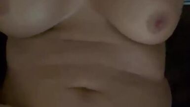 Jane adore sa brosse à dents - 1 image