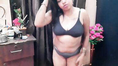 Indian Housewife Huge Boobs 4 - 6 image