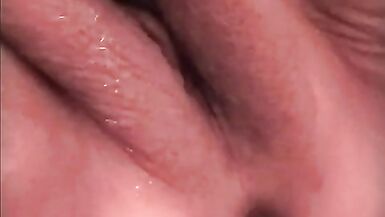 BBW PAWG schizza e sgorga dopo aver cavalcato il dildo - 14 image