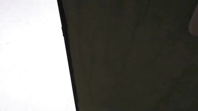 Femme salope et infidèle chevauchant le gars inexpérimenté dans le salon et se faisant baiser debout - 15 image