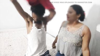 Desi Indian Modern Milf Bhabhi Gets Fucked With Facial By Pizza Delivery Boy - 8 image