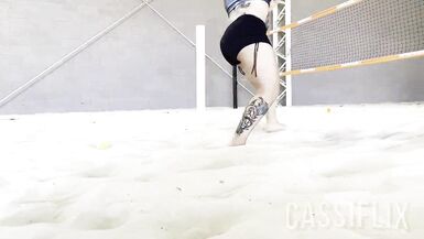 My beach tennis teacher couldn't stand seeing my big ass and had a hard-on during class! - 9 image