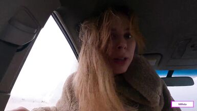 A village hitchhiker girl pays for his fare in kind. - 15 image