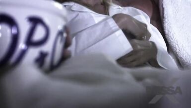 Maman Alexis Fawxx baisée par son beau-fils