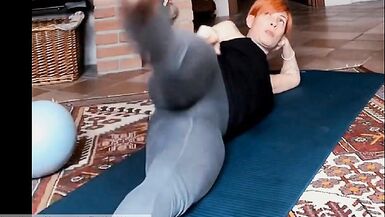 Phat Ass Italian MILF With Gray Leggings And Visible Dark Panties - 3 image