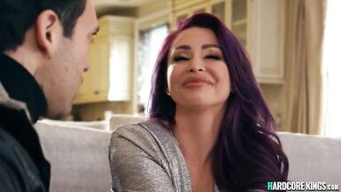 Mob sons fucking big tits stepmom