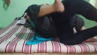 Bhabhi Ki bhana ko Chudna Dikhaya - 5 image