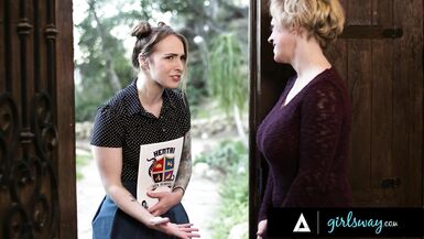 Girlsway - Stacked Pornstar Dee Williams Fucks A Super Fan Hard While Cosplaying Her Anime Character