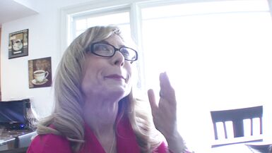 Inexperienced brunette MILF gets fucked by her sugar stepmommy - 3 image