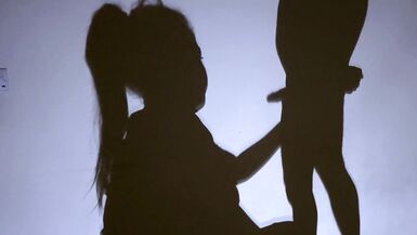 Hot STepmom help me cum handjob, but i uncontrolled my sex then i fuck her Doggystyle - Anal Big Ass