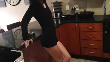 Slut in high heels, smoking, pissing in her panties. - 3 image