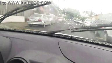 Motorista de Uber gozou na boca da passageira que pagou a corrida com boquete - Completo no RED e no Sheer - 9 image