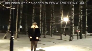 New Year's Eve night walk in nylon tights without a skirt - 7 image